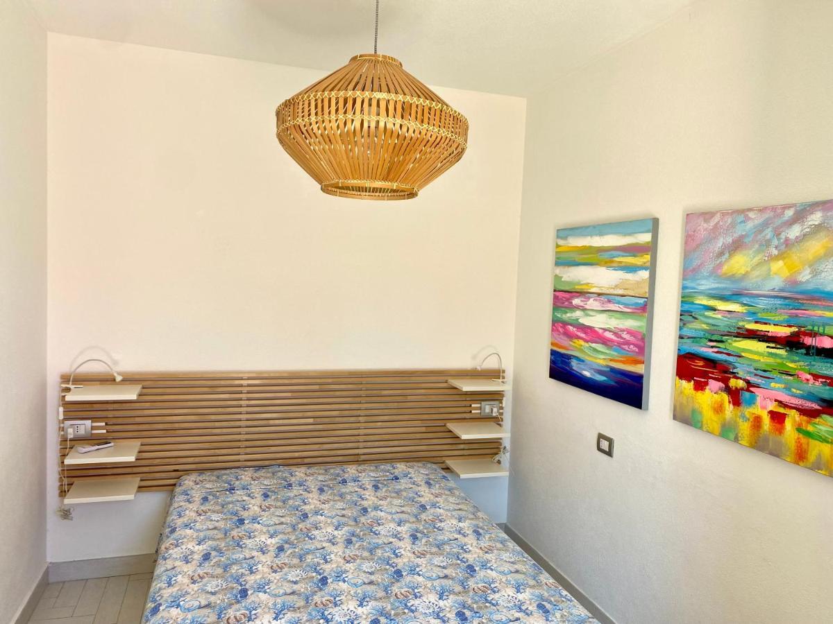 לה מדלנה A Punta Tegge Il Mare La Spiaggia Il Tramonto מראה חיצוני תמונה